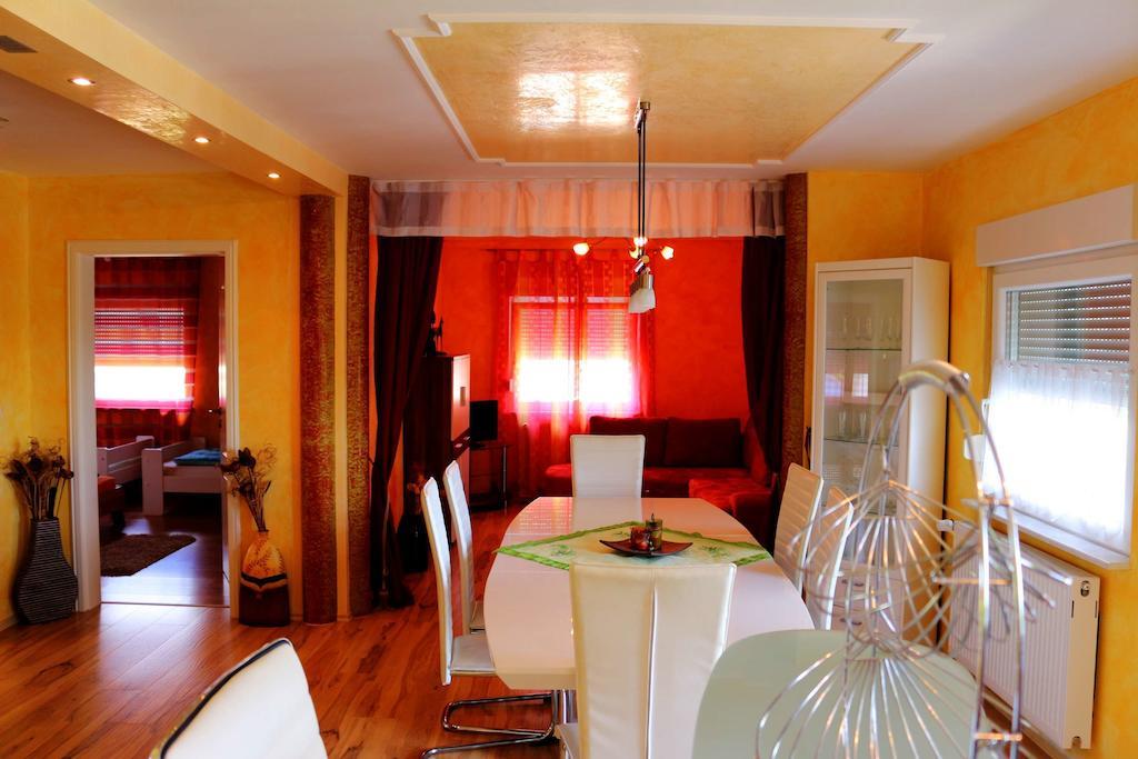 Apartment Euro As Kappel-Grafenhausen Pokoj fotografie